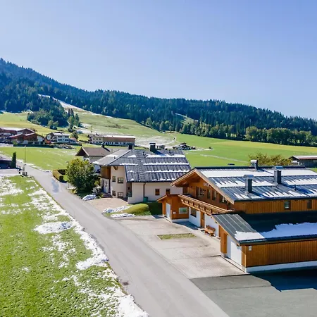 Chalet Maxima Ii - In - Out