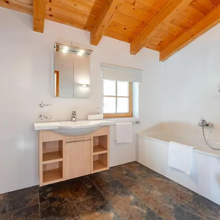 Chalet Maxima Ii - In - Out