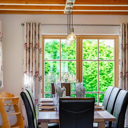 Maxima Ii - In - Out Chalet